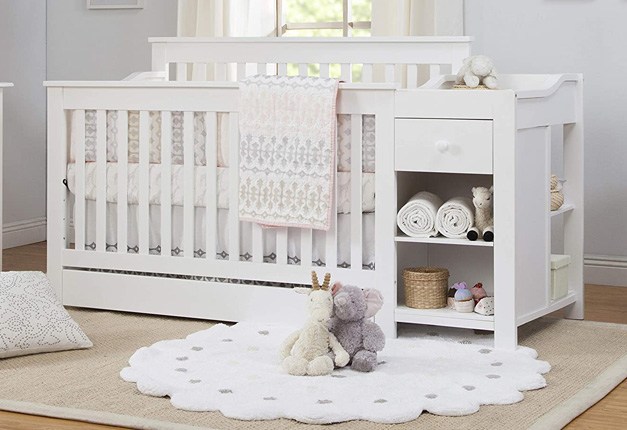 DaVinci Piedmont 4-in-1 Crib and Changer Combo in White